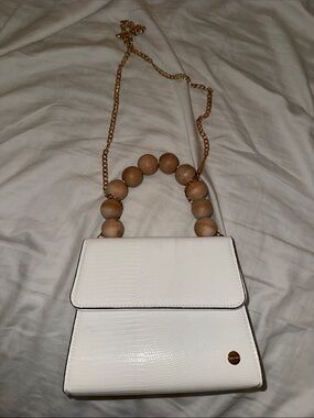 Olga berg wooden top handle bag white